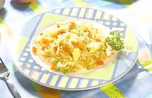 Vaječná rýže natural s krevetami a zeleninou