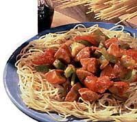 Buřtový guláš se špagetami