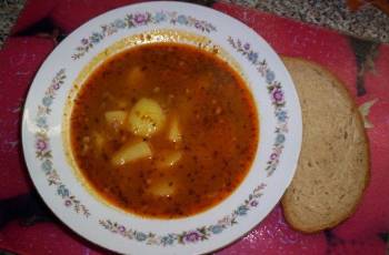 domácí gulášovka z mletého masa - mooooooc dobroučká!