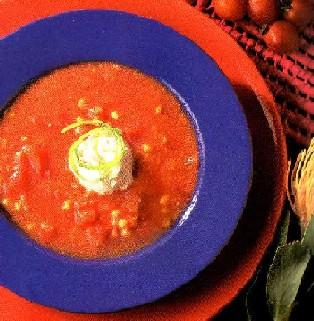 Rajčatová polévka s kukuřicí